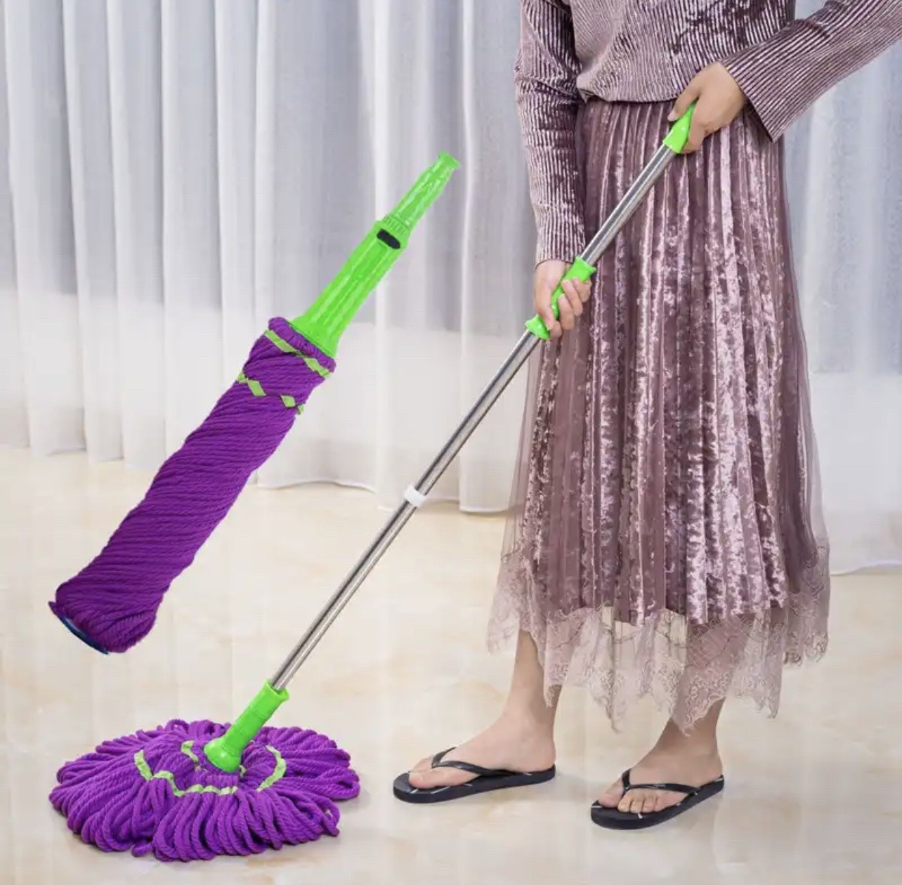 MULTIFUNCTIONAL RETRACTABLE MICROFIBER EASY SELF WRINGING TWIST MOP