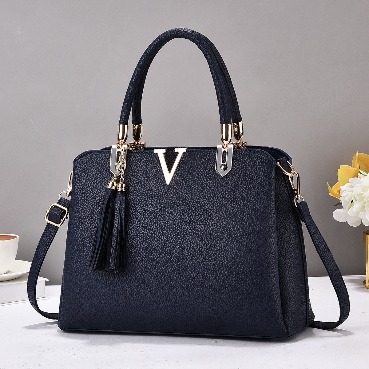 CLASSICAL LUXURIOUS VLOGO TASSELS PU GENUINE LEATHER TOP HANDLED LADIES BAG